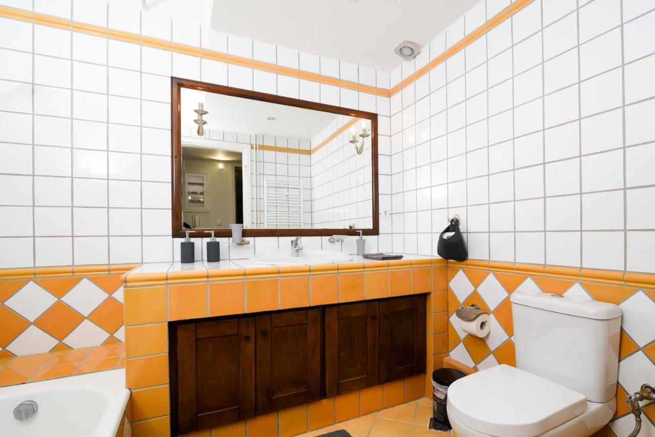 A Diamond Of 140 M2 In Platonas Ancient Athens Apartment Bagian luar foto